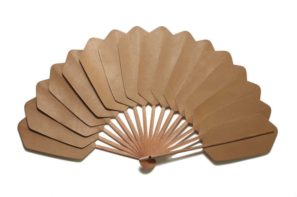 Nude Leather Palmette Bokapi Wood hand fan by DUVELLEROY Paris 1827 made in France